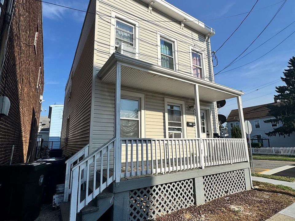 1st image of 520 Johnstone St