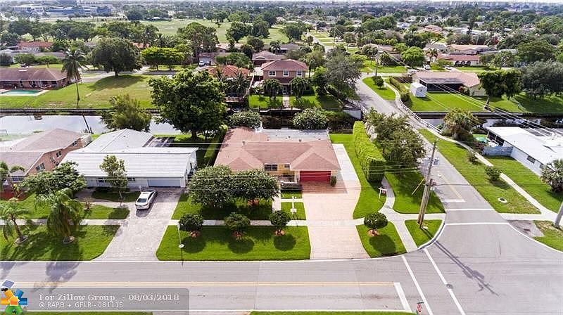 1st image of 600 NW 43rd Ave