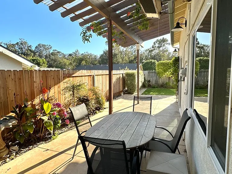 429 Daytona Dr — Photo 26