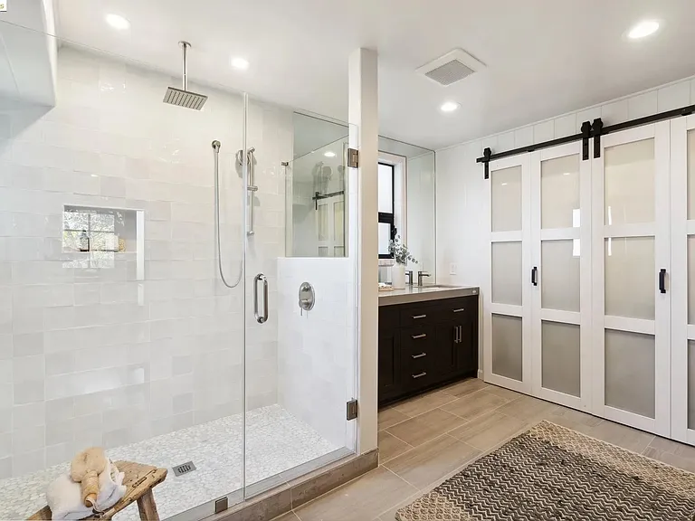 104 Hill Rd — Photo 15
