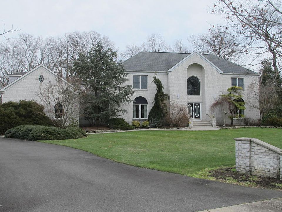 1st image of 1685 Amanda Ct