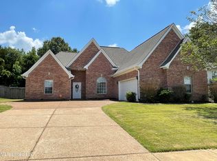 7300 Thomas Dr, Olive Branch, MS 38654