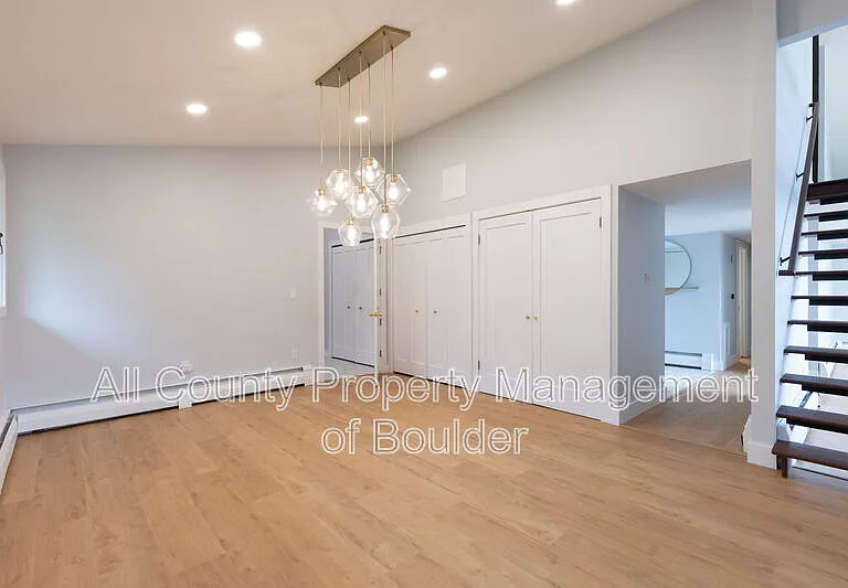 2220 Norwood Ave — Photo 15