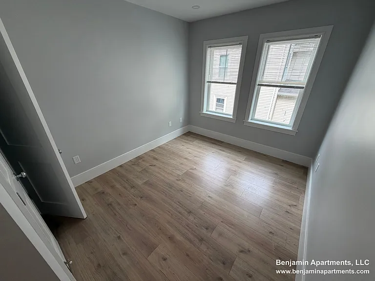 9-11 Holton St #2 — Photo 11