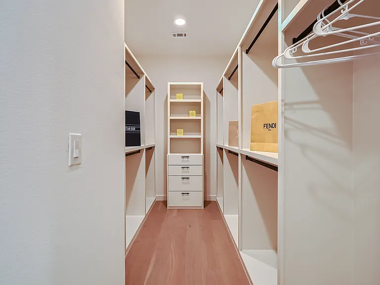 608 Clifford Dr #A — Photo 11