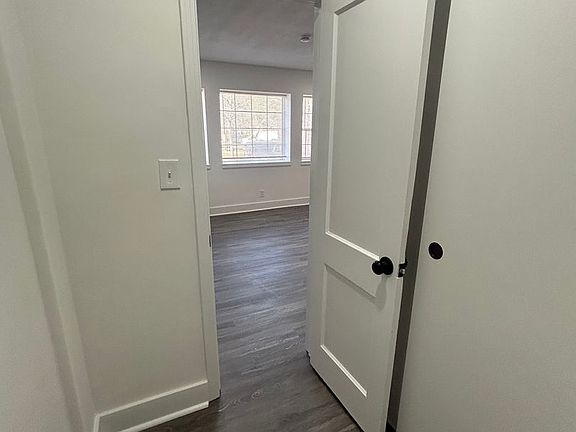 4th image of 6401 Brookside Rd