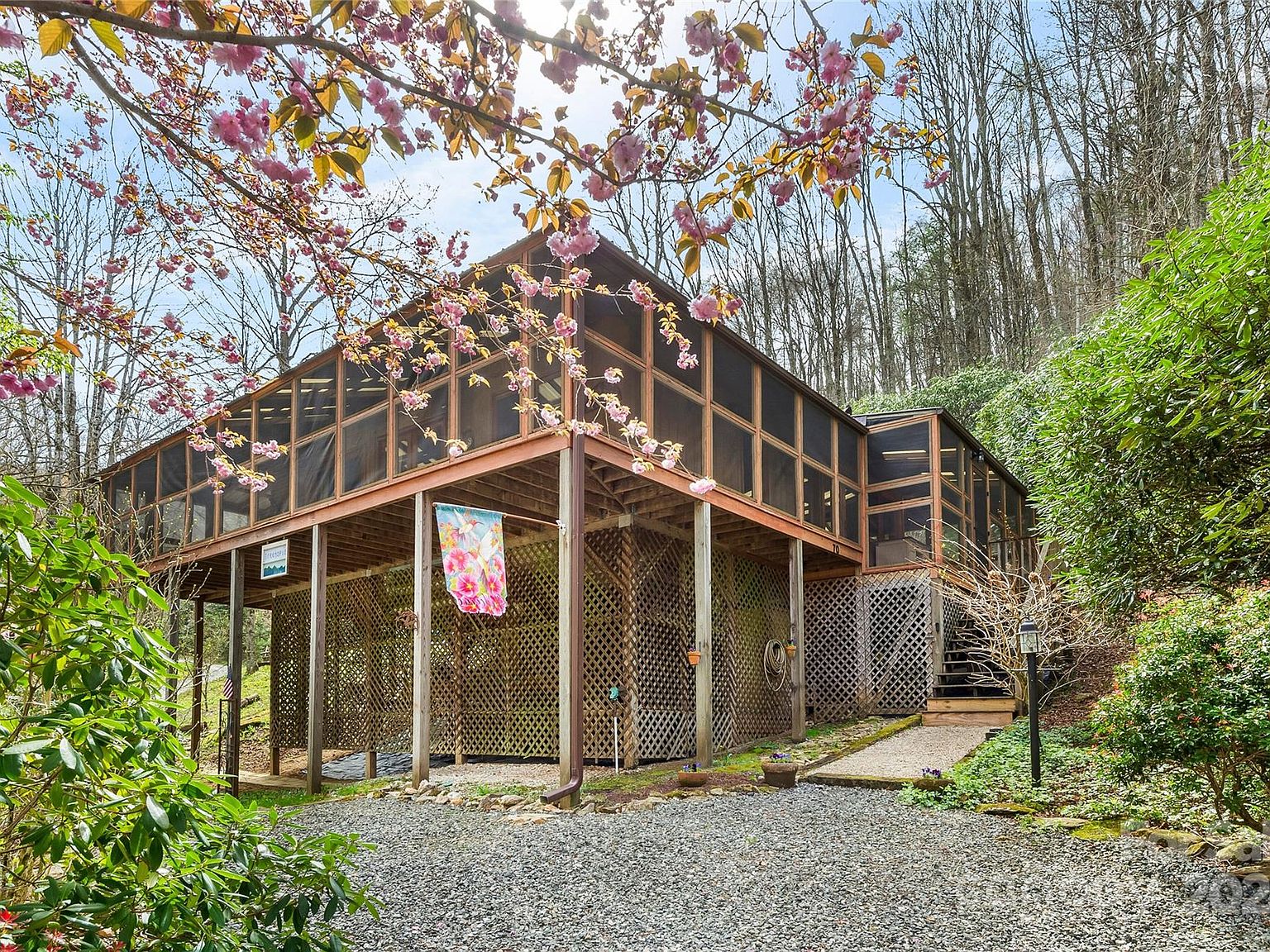 70 Fox Run, Hot Springs, NC 28743 | MLS #4244597 | Zillow
