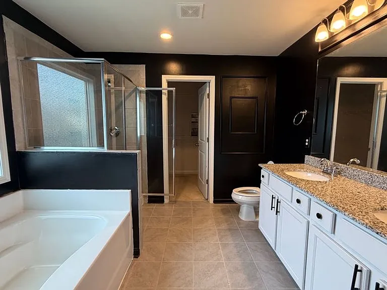 1097 Sapphire Dr — Photo 21