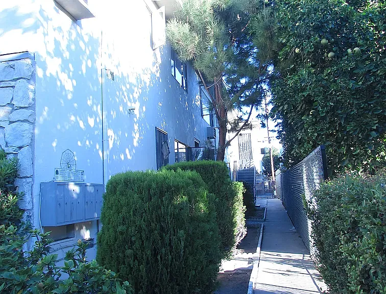 5843 Willoughby Ave #6 — Photo 13