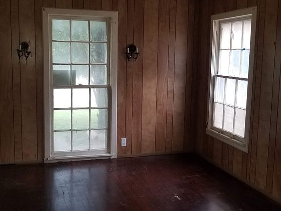 2nd image of 329 Blandin St