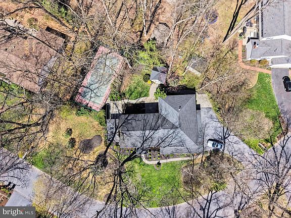 2nd image of 5016 Woodbox Ln