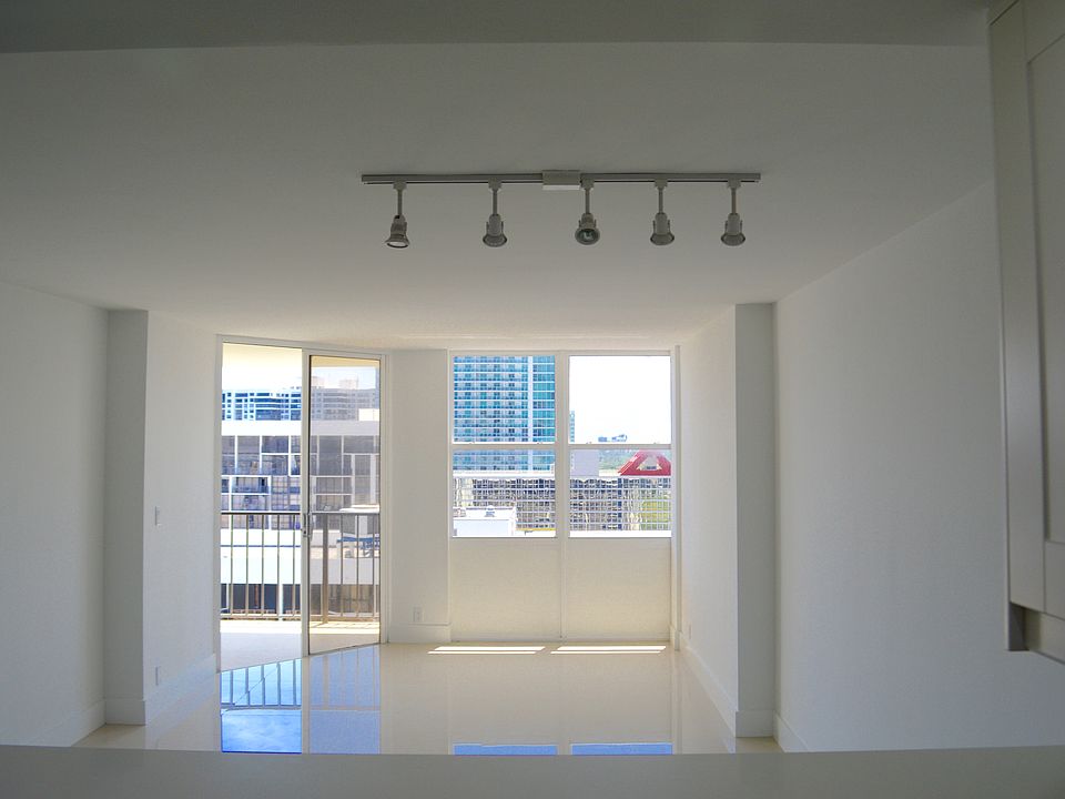 1st image of 1901 Brickell Ave APT B2305