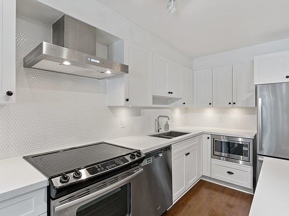 3rd image of 500 Royal Ave #412