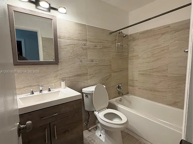 6316 Lincoln St #6316 — Photo 8