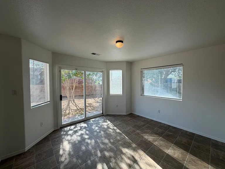 6901 Don Xavier Ave SW — Photo 23