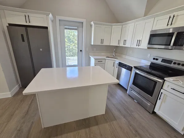 139 Harrishof St #3, Dorchester, MA 02121