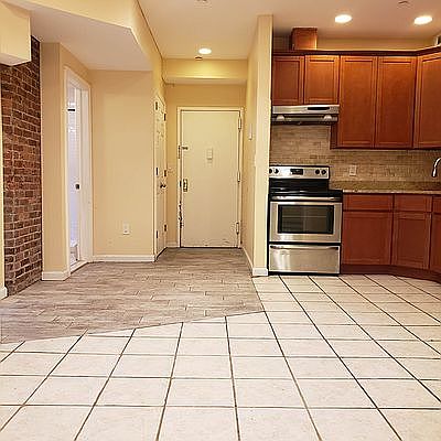 3rd image of 248 Hancock St #1B