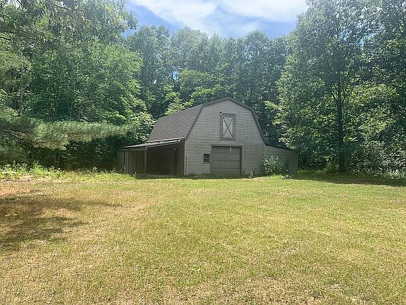 Barn on property 