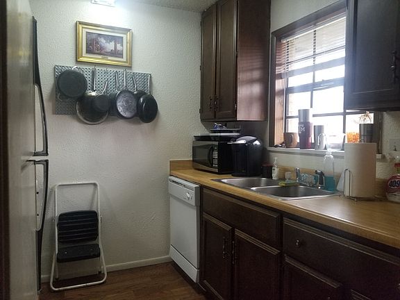 2nd image of 204 Bucknell Ct