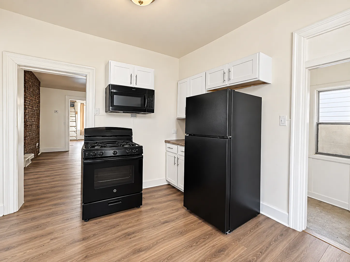 4 bed, 1653 sqft, $1,600 — Photo 4