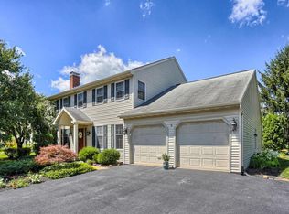 36 Longenecker Rd, Lititz, PA 17543