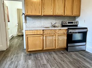 226 Locust St APT 2, Carthage, IL 62321