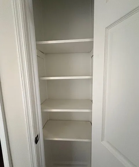 2068 Kenwood Pl SE — Photo 3