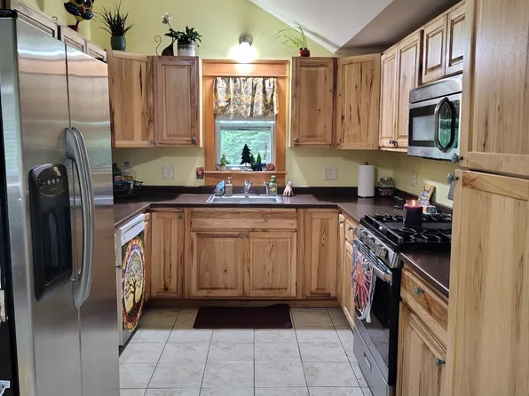 463 Crocker Turn Rd, Greenbush, ME 04418
