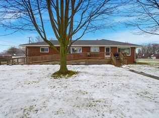 2869 Shoreland Ave, Toledo, OH 43611