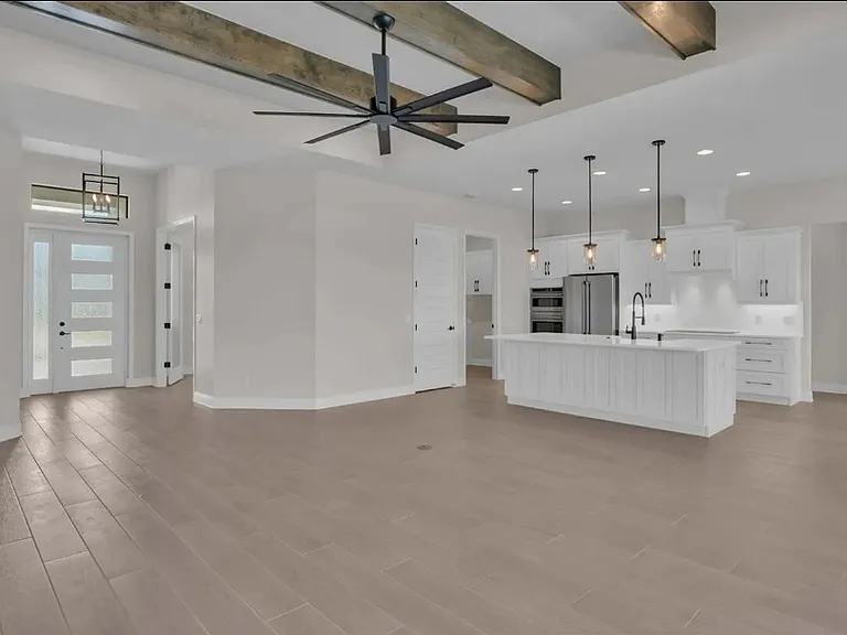 6980 Bentridge Dr — Photo 9