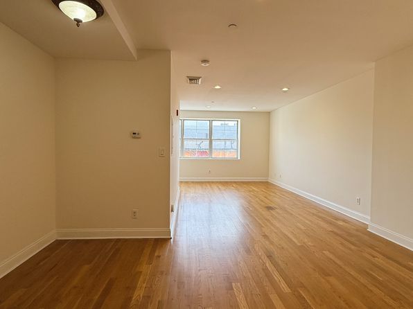 7 New St