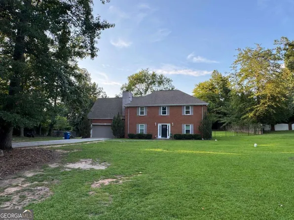 760 Kings Crest Ct, Fairburn, GA 30213