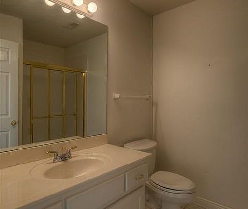 5th image of 1438 N 132nd Avenue Cir