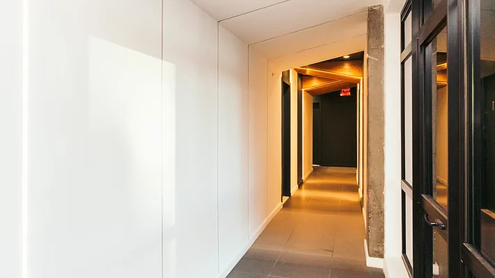 Rented by Nooklyn NYC LLC | media 108