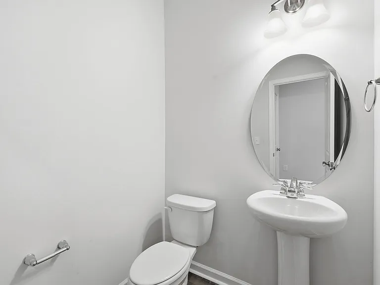 324 Hemley Trl — Photo 31