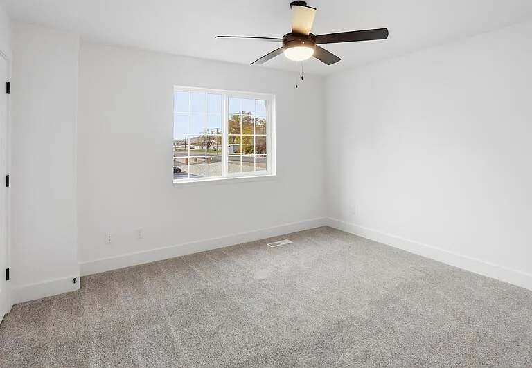 1720 E Main #403 — Photo 3