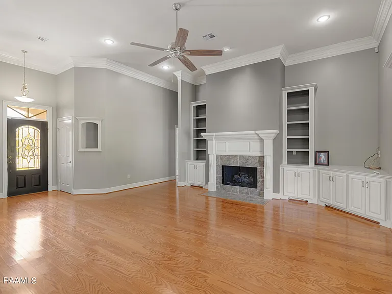 106 Anslem Dr — Photo 7