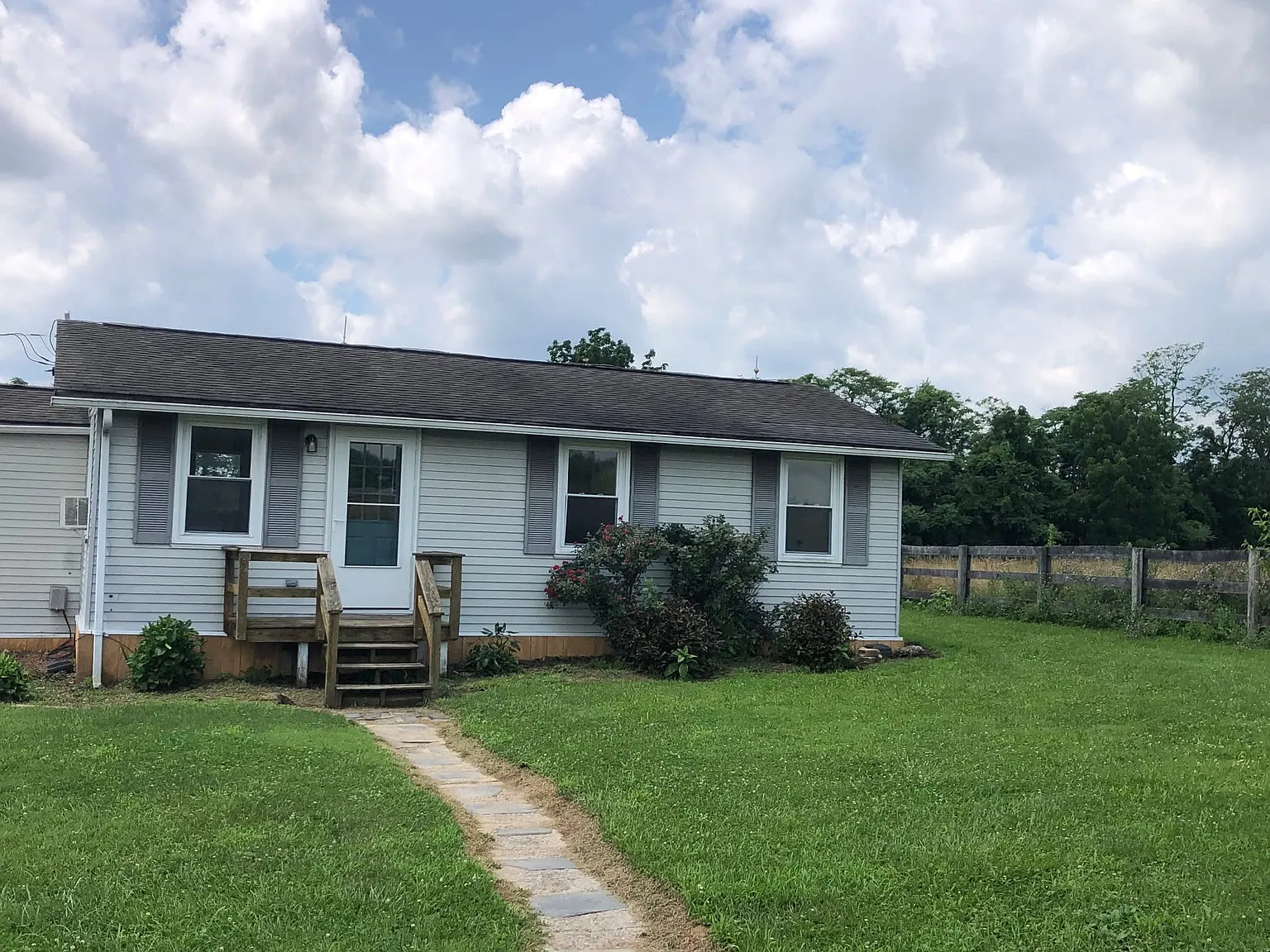 10328 Woodsboro Rd — Photo 2
