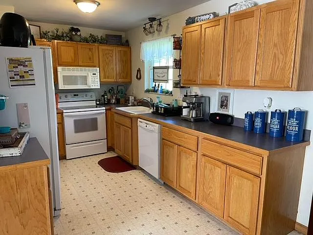 395 Dodson Ln — Photo 7
