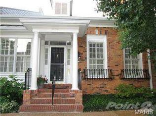 538 Middleton Ct, Saint Louis, MO 63122