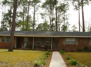 708 Pineview Dr, Douglas, GA 31533