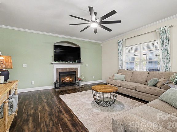 5th image of 5168 Norway Ln