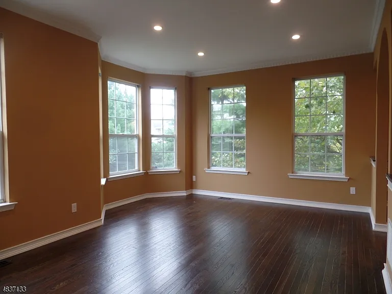 21 Haddenford Dr — Photo 3