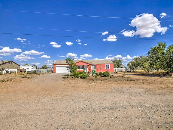 3rd image of 33207 N Brinlee Ln