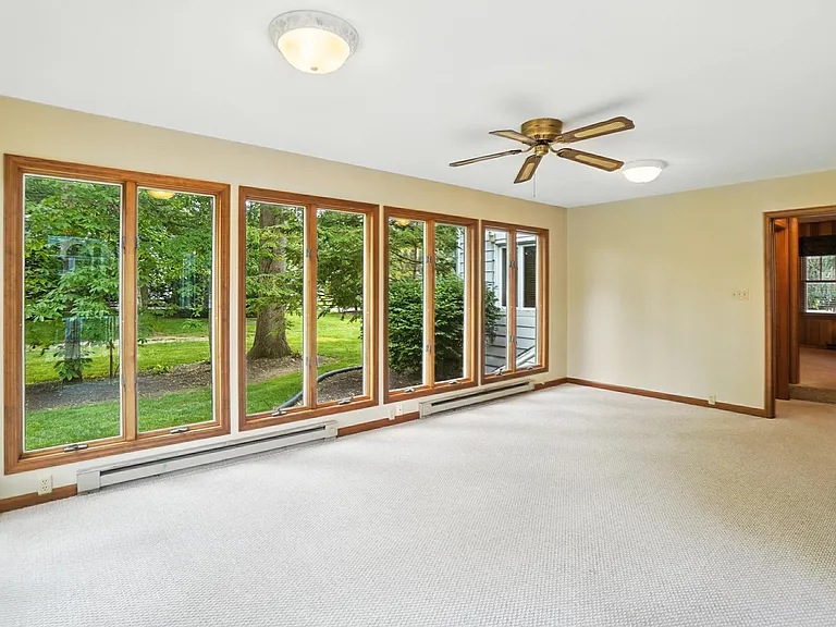 Gorgeous ceiling to floor windows on three walls.