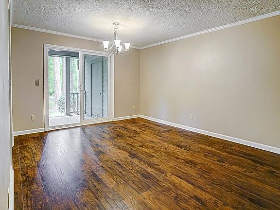5th image of 406 Creekwalk Dr