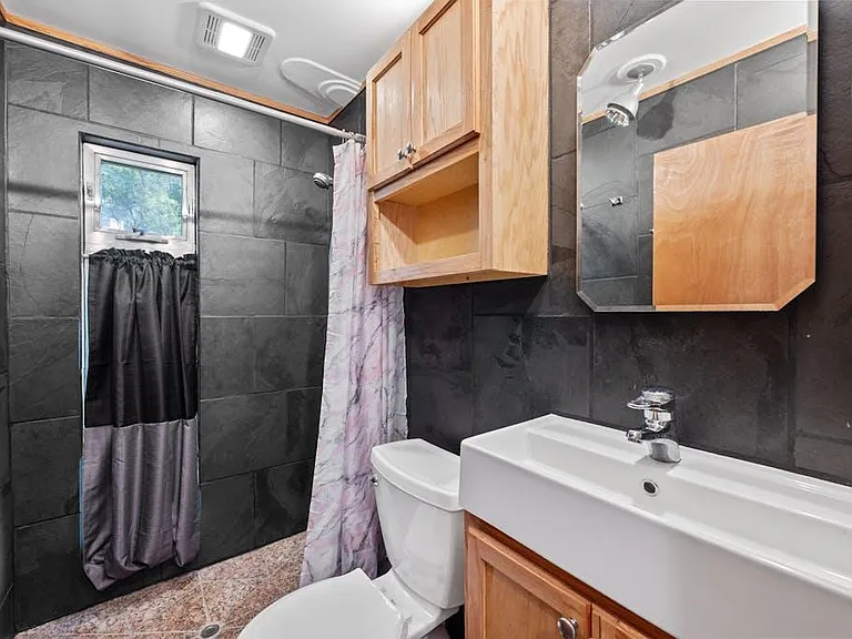 Arnold Dr — Photo 1