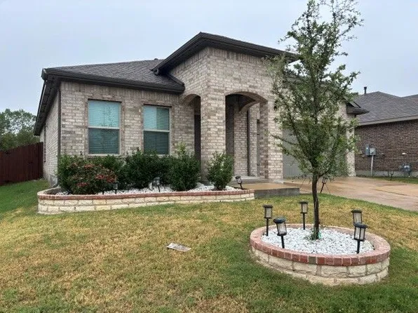 8408 Wildwest Dr, Fort Worth, TX 76131