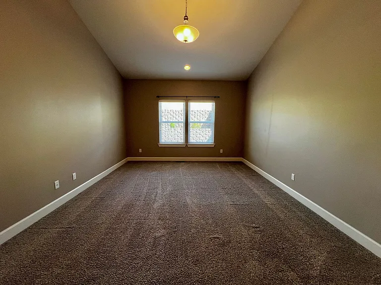 8819 Kail Dr — Photo 19