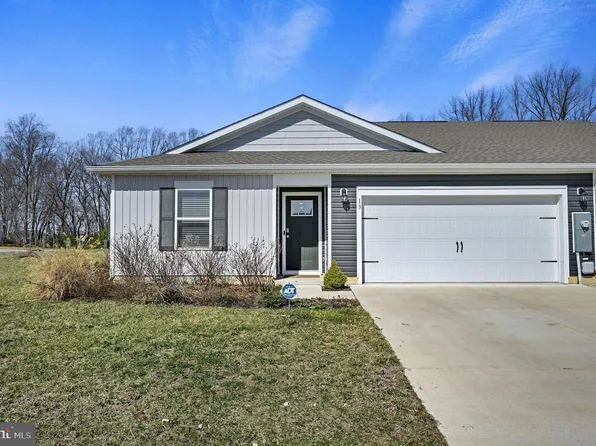 13 Casterline Ct, Dover, DE 19901